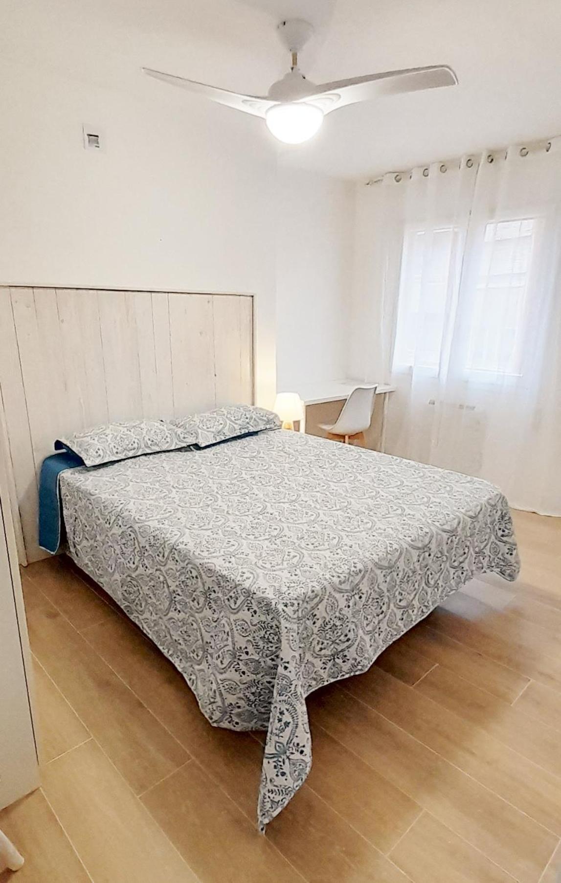 Tarragonaapartments Prim 350 Reus Bagian luar foto